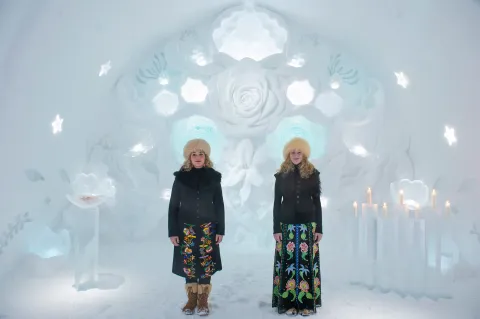 Ceremony Hall Gaia's Bloom by Lisa Lindqvist & Kate Munro | ICEHOTEL